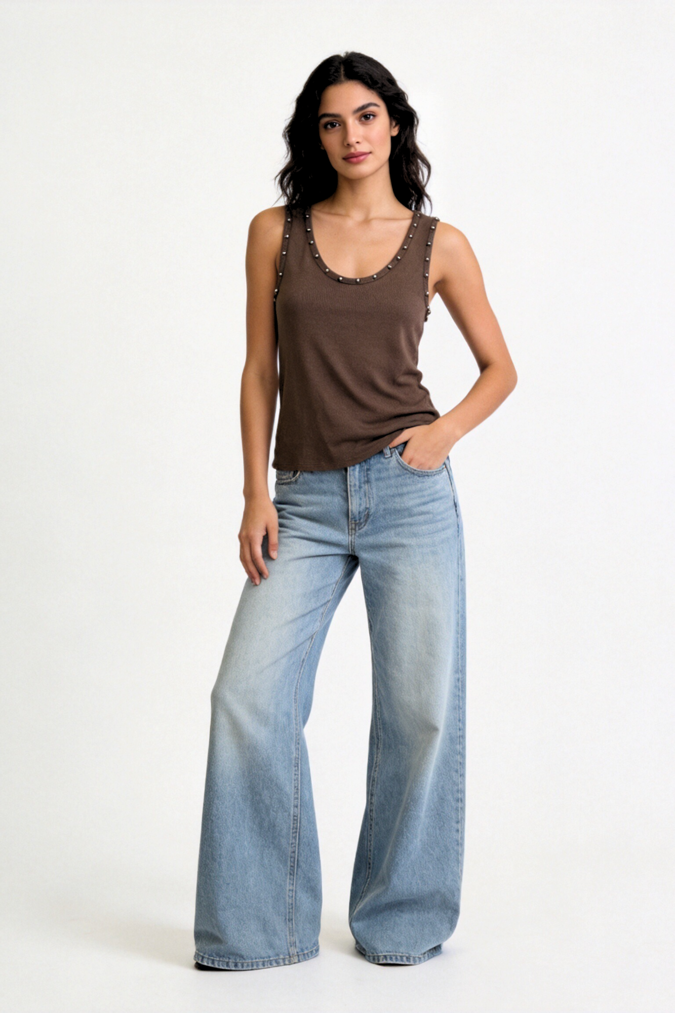 Top Algodón con Detalle de Tachuelas