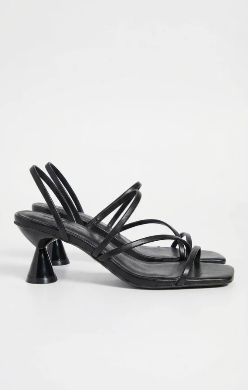 Sandalias de tiras con tacón