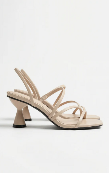 Sandalias de tiras con tacón