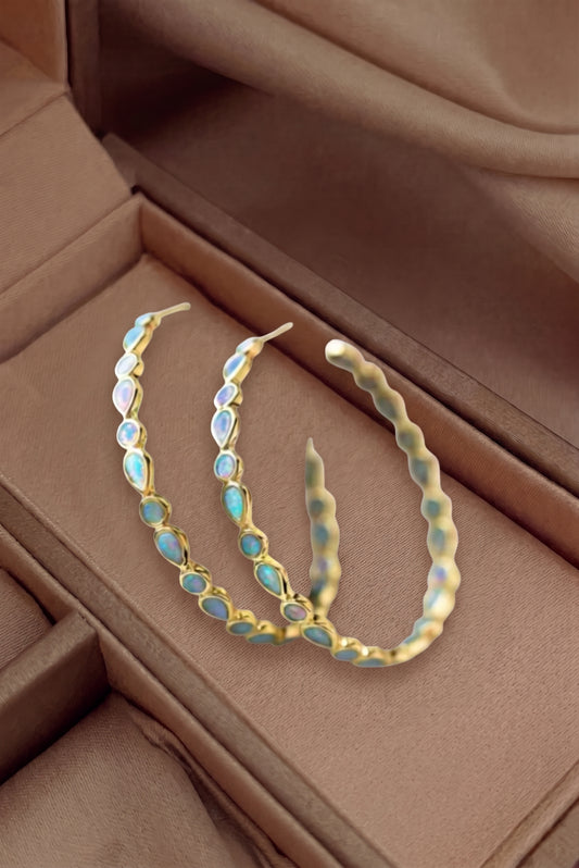 Pendientes Vintage de Ópalo Azul en Oro con Elegancia Soñadora