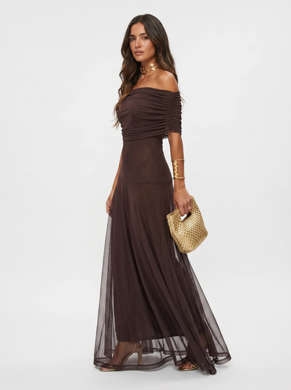 Vestido maxi elegante y sencillo